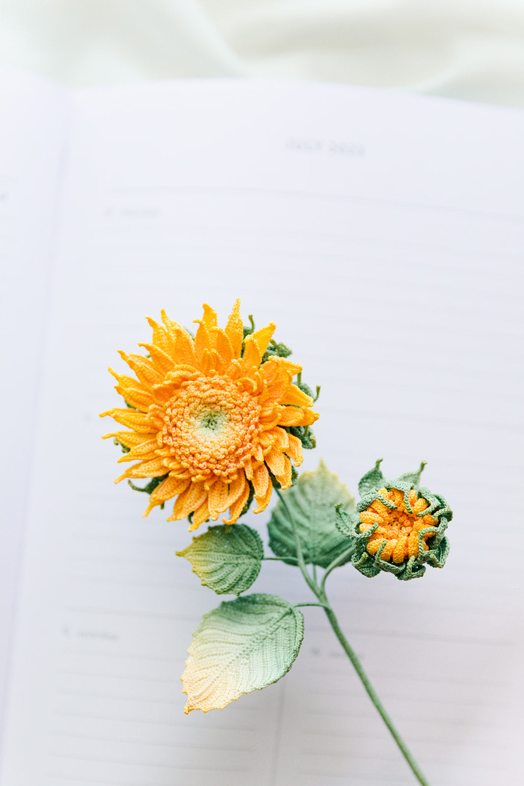 Microcrochet Teddy Bear Sunflower Bookmark