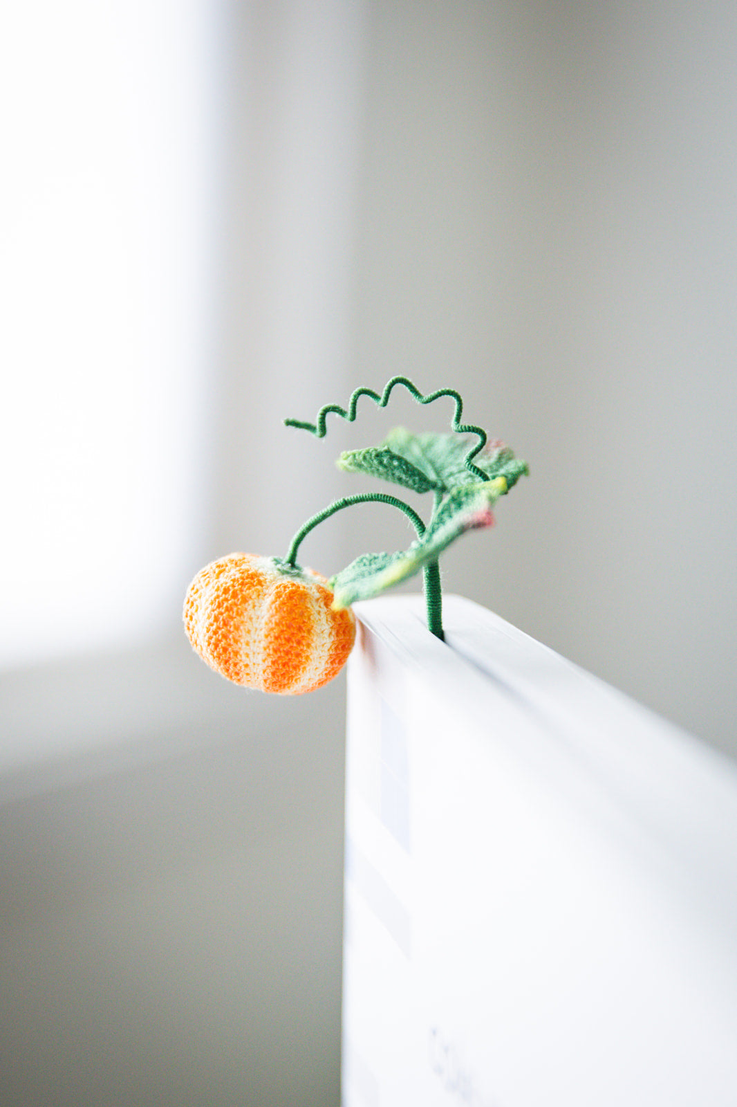 Microcrochet Pumpkin Bookmark