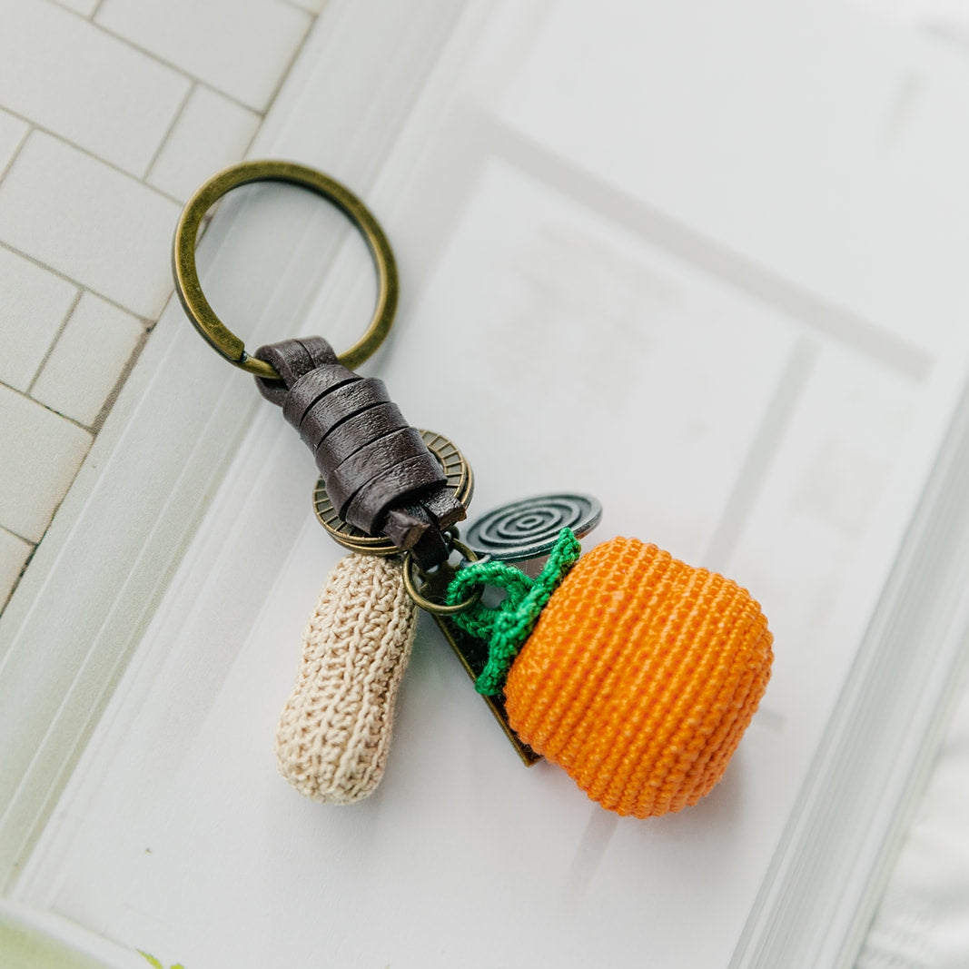 Microcrochet Persimmon Peanuts Keychain