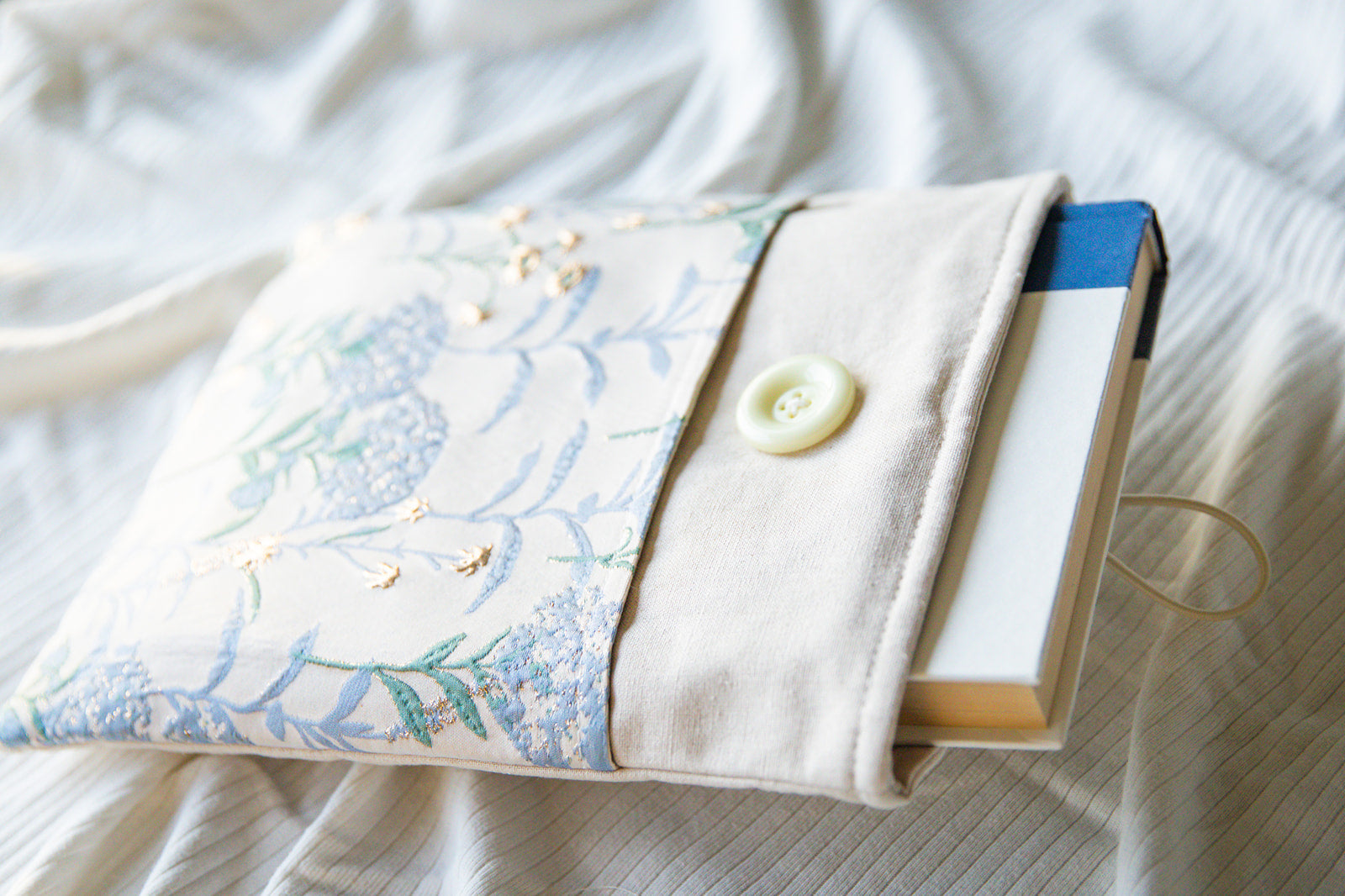 Blue Hydrangea Book & Kindle Sleeve