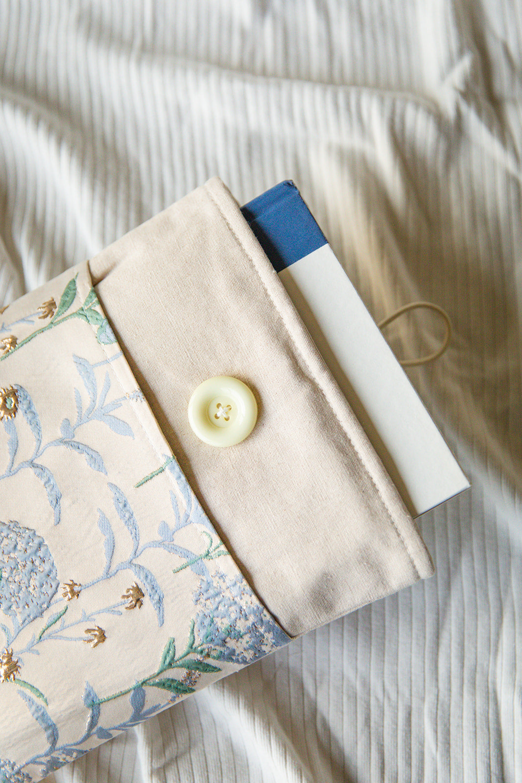 Blue Hydrangea Book & Kindle Sleeve