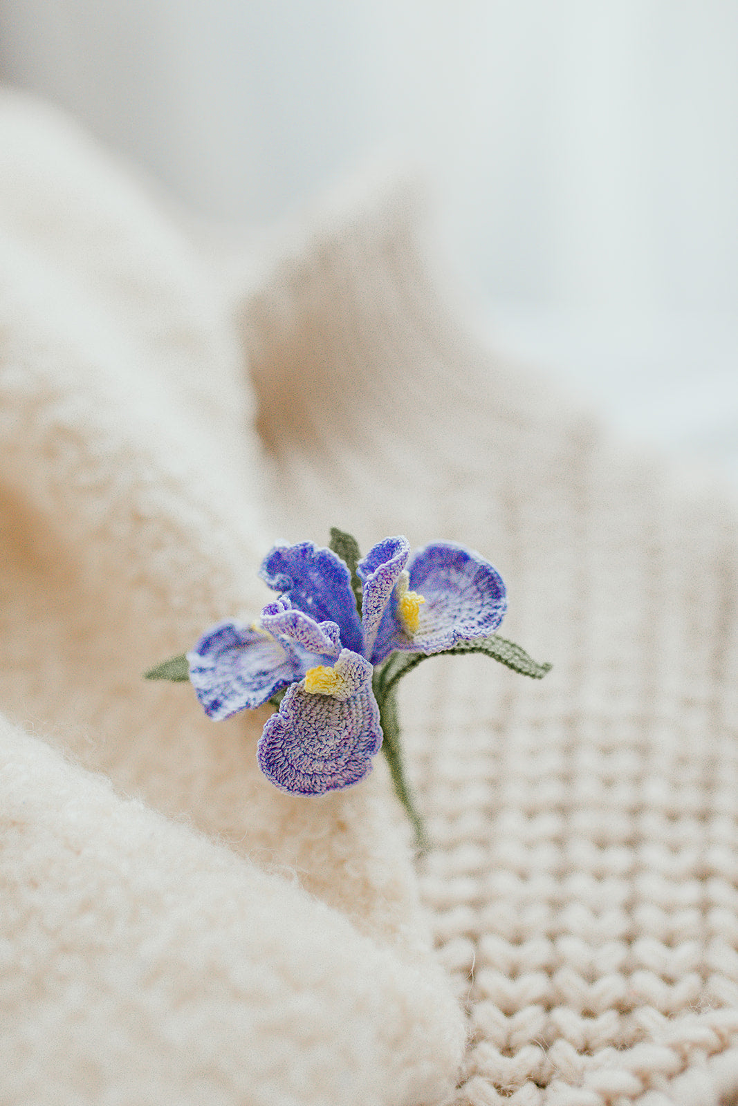 Microcrochet Iris Brooch