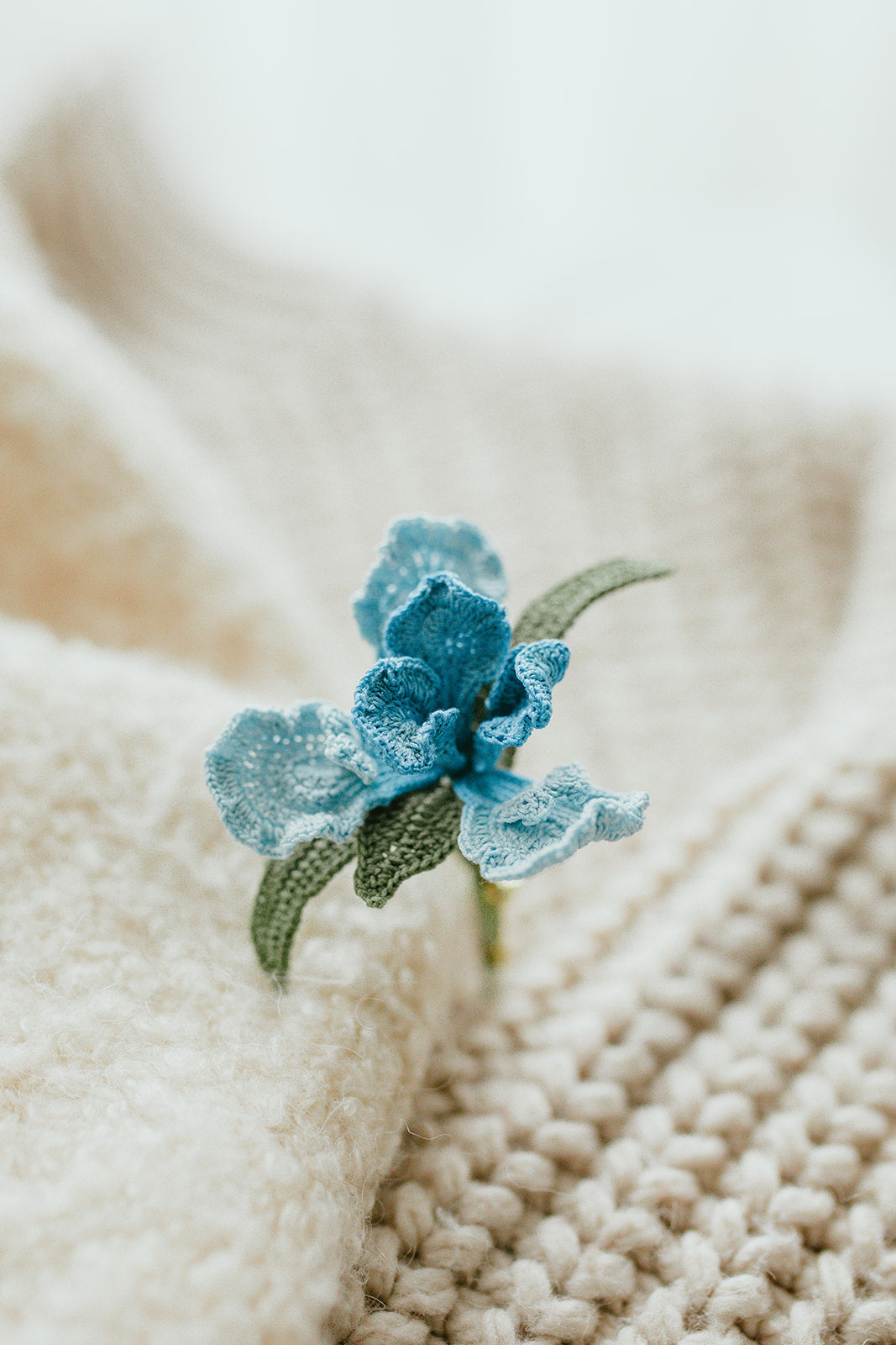 Microcrochet Iris Brooch