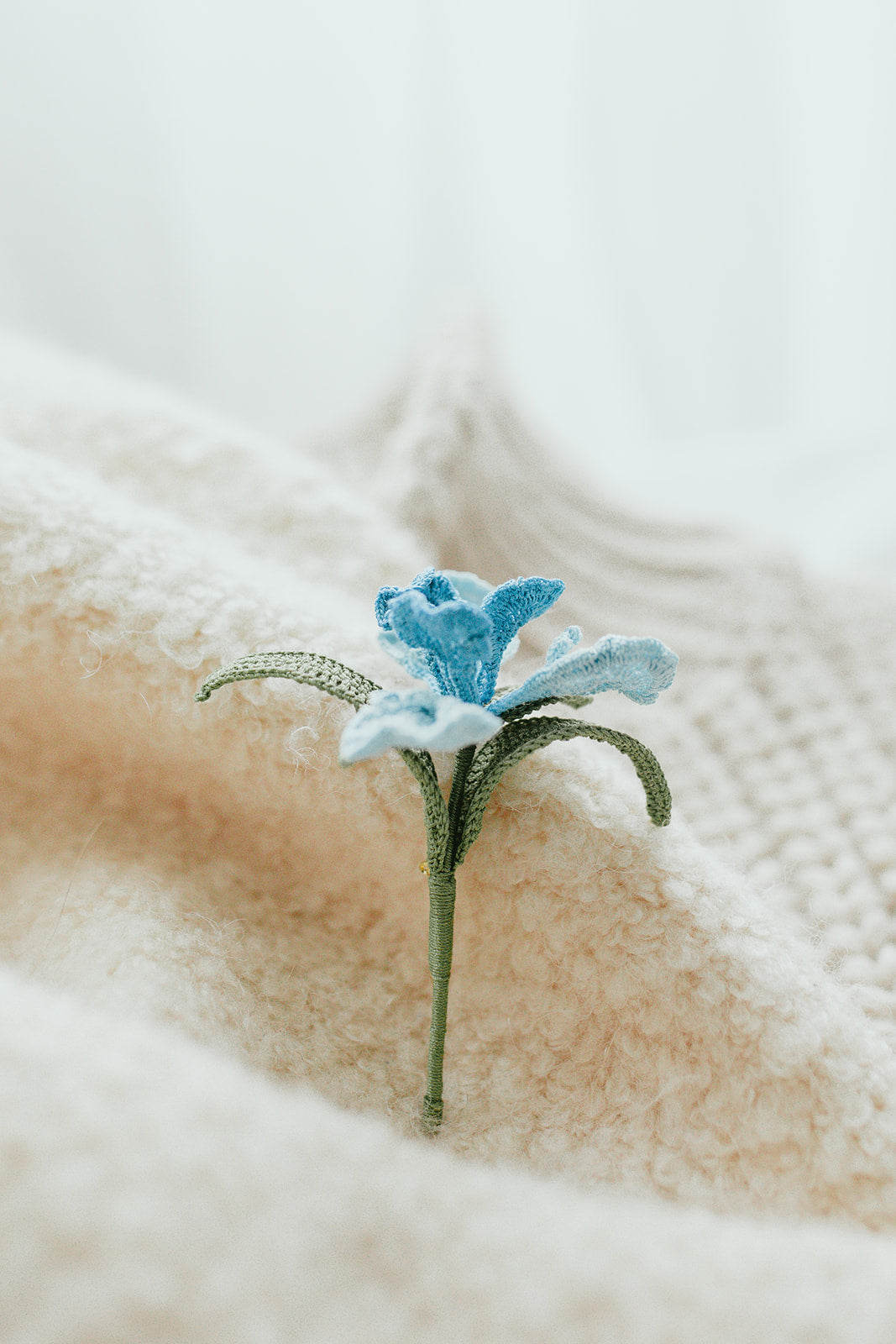 Microcrochet Iris Brooch