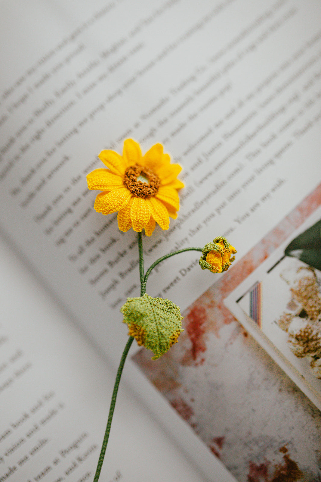 Microcrochet Sunflower Bookmark